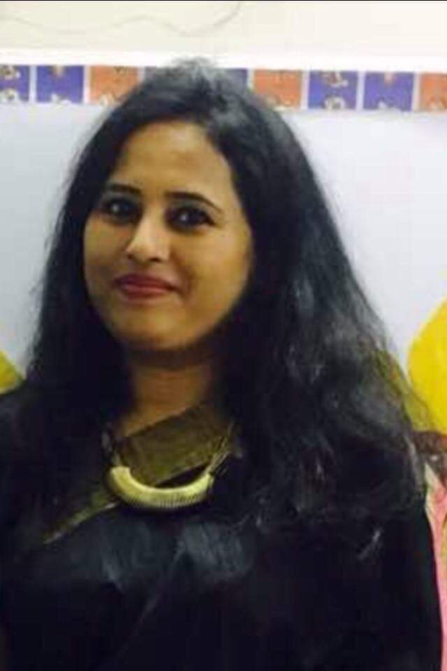 রেজা রহমান এর লেখা-কী পড়াও তুমি অধ্যাপিকা