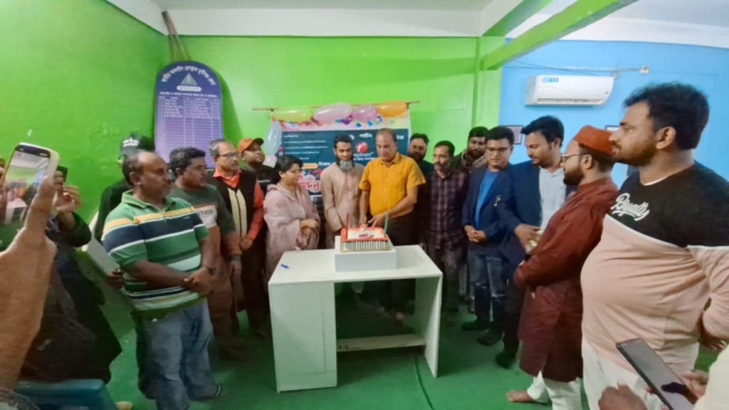 মুন্সীগঞ্জে জমকালো আয়োজনের মধ্য দিয়ে রাজধানী টিভির তৃতীয় প্রতিষ্ঠাবার্ষিকী পালিত