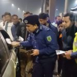 দুর্ঘটনা প্রতিরোধে রাতভর ঢাকা-মাওয়া এক্সপ্রেসওয়েতে হাইওয়ে পুলিশের সচেতনতামূলক ক্যাম্পেইন