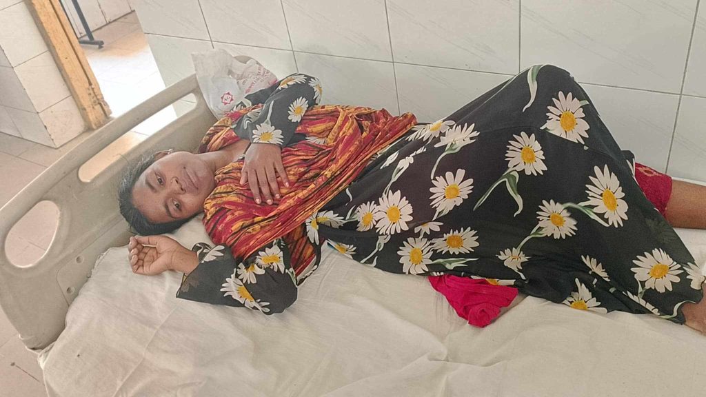 বগুড়া ধুনটে কু-প্রস্তাবে রাজী না হওয়ায় কলেজ পড়ুয়া ছাত্রীকে মারপিটের অভিযোগ উঠেছে