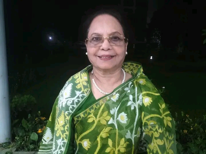 লেখিকা সাঈদা আজিজ চৌধুরী এর লেখা কবিতা:-মহুয়ার মাদকতা