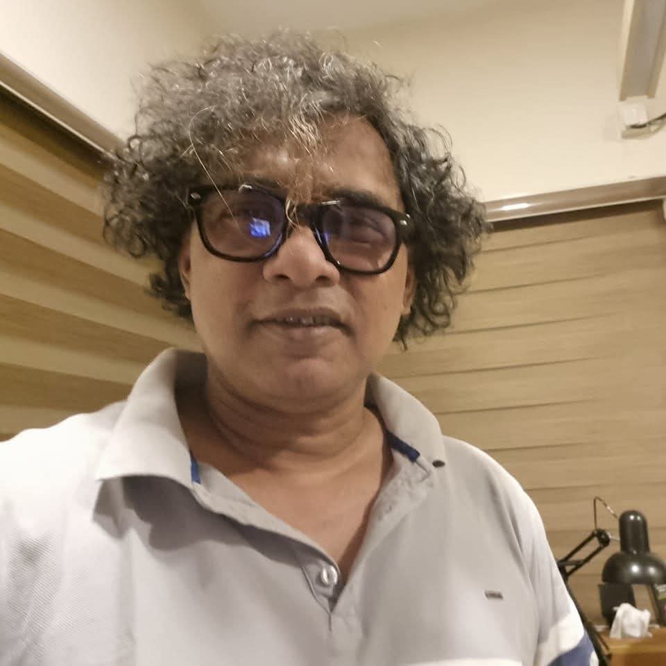 কবি বোরহান মাহমুদ এর কবিতা-সূর্যের কাছে অন্ধকার ভিক্ষা