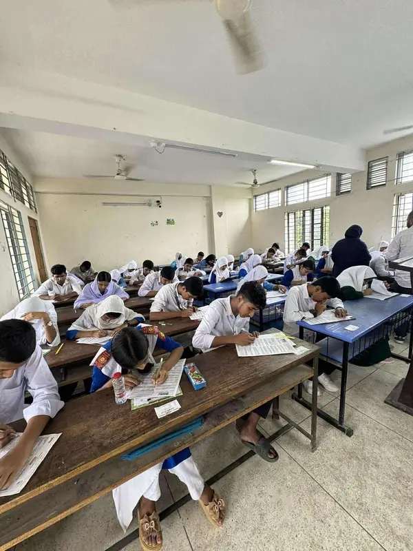 মুন্সিগঞ্জের ছয় উপজেলায় মেধাবৃত্তি পরীক্ষা অনুষ্ঠিত